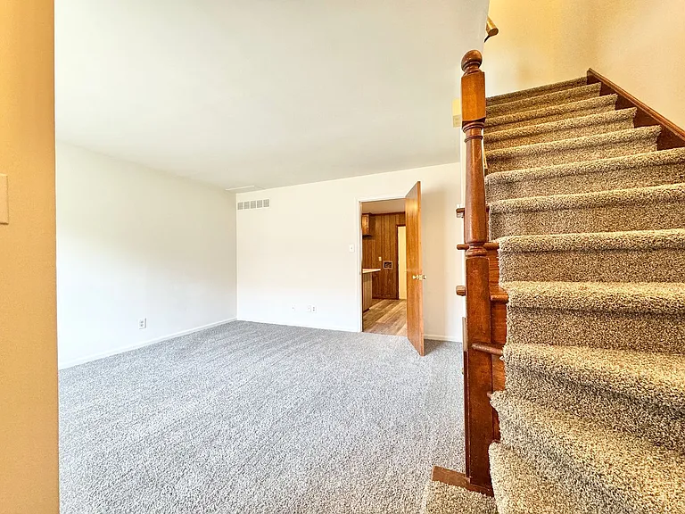 1723 E Cone Blvd #K — Photo 7
