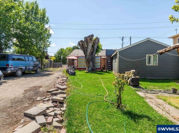 3430 Hawthorne Ave NE, Salem, OR 97301