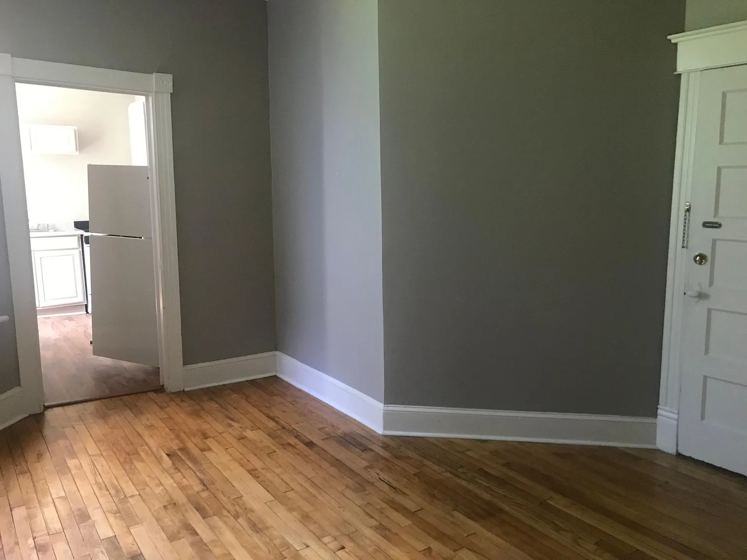 1 bed, $1,300 — Photo 4