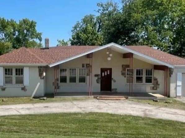 518 S Grand Ave, Houston, MO 65483