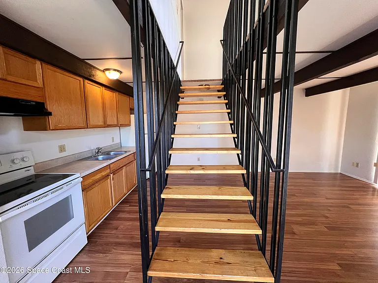 4818 Overlook Dr NE #4 — Photo 2