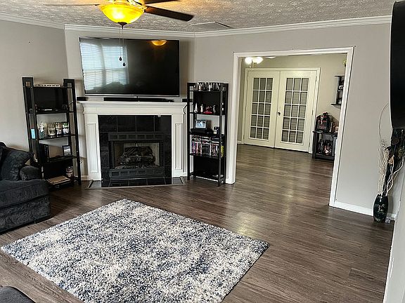 4th image of 3119 Sentinel Cir