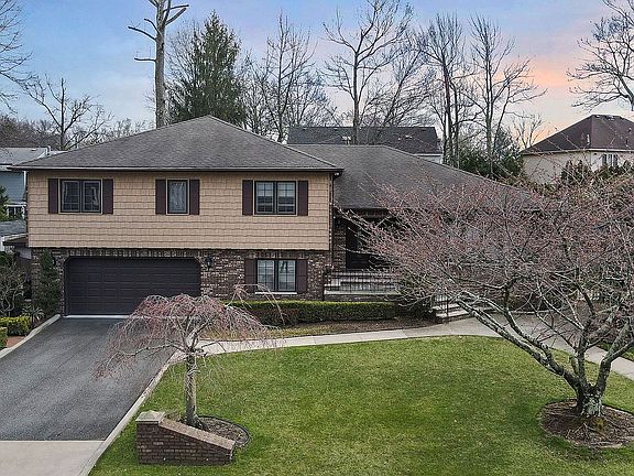 4th image of 15 Johanna Ln