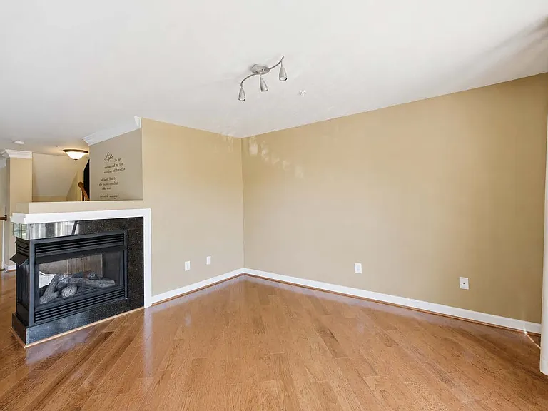 4473 Beacon Grove Cir #B — Photo 13