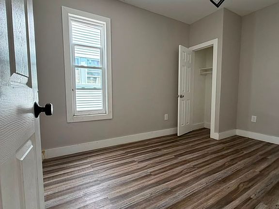 4th image of 97 Clifton Ave APT 2