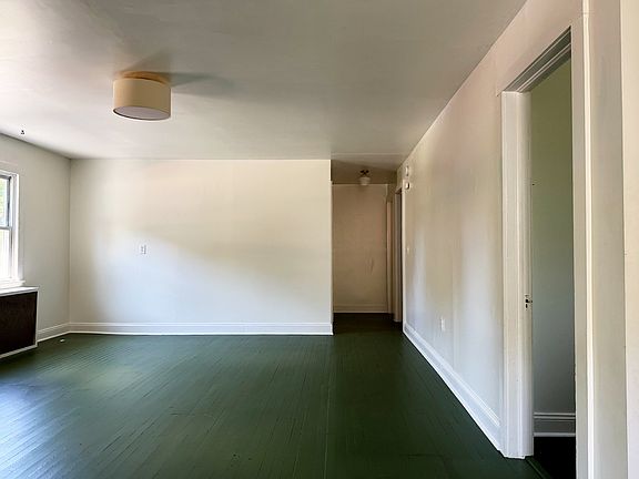 3rd image of 835 Fiddlers Bridge Rd #1