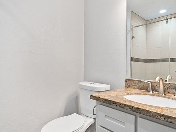 3rd image of 2008 Colquitt St APT 7