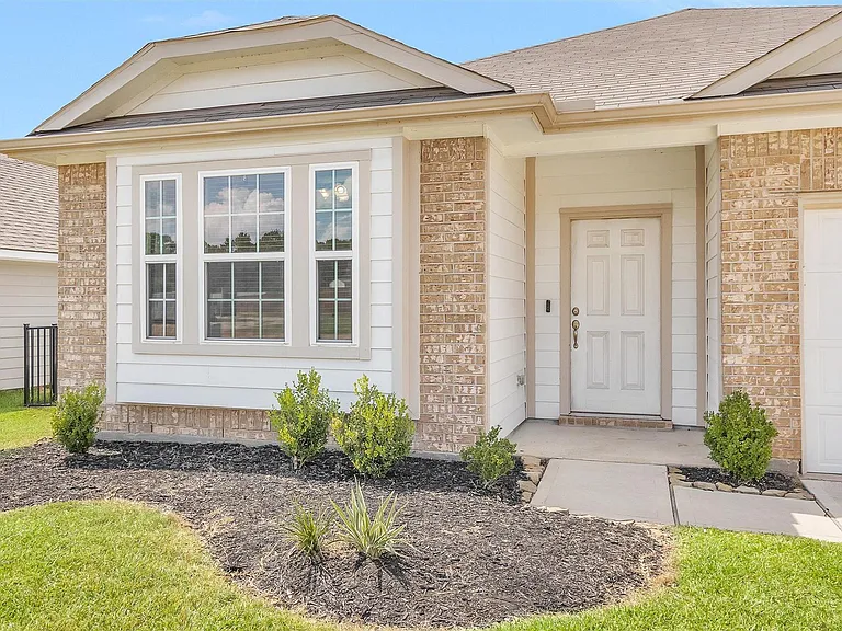 223 Shoreview Dr — Photo 4