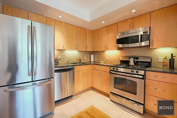 Rented by Bond New York | media 9