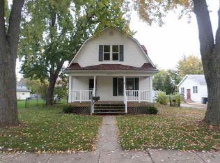 502 W Walnut St, Nappanee, IN 46550