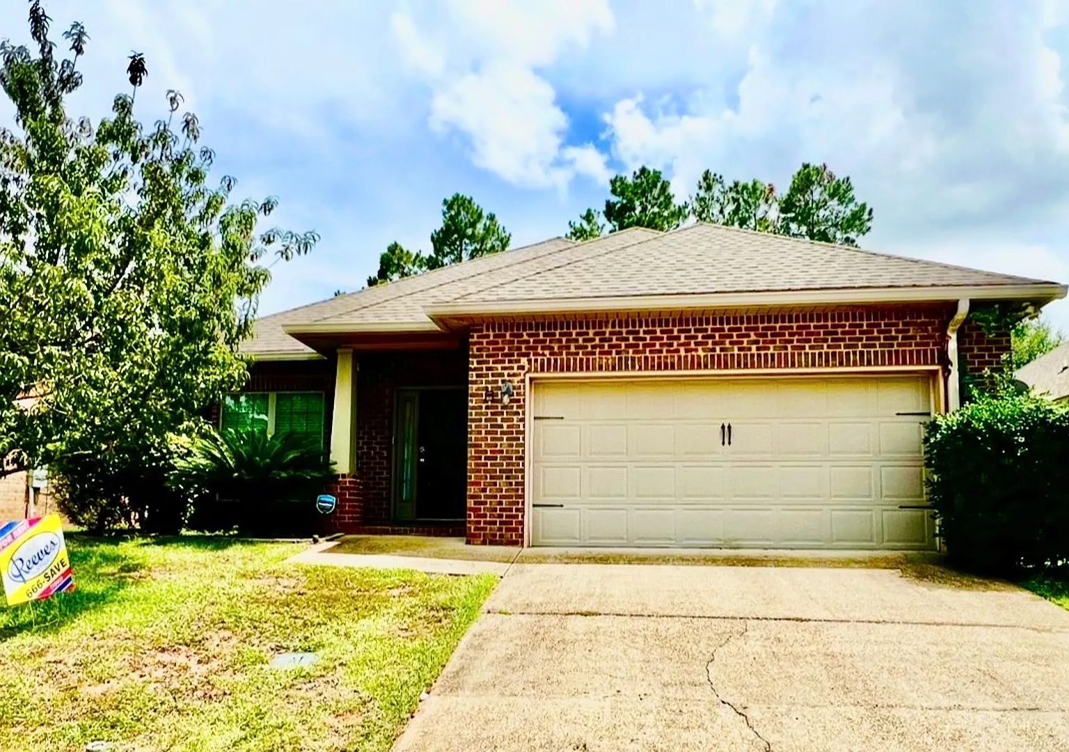 3 bed, 2.0 bath, 1980 sqft, $2,100 — Photo 1
