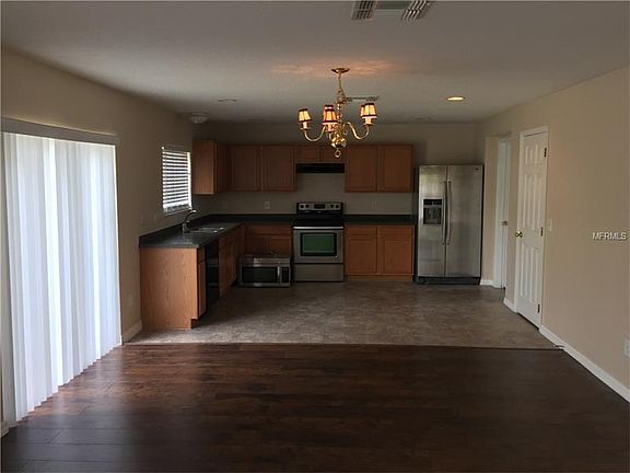 3rd image of 1326 Blackwater Pond Dr