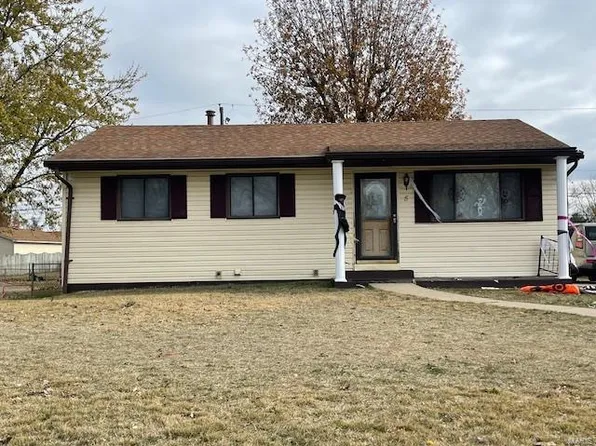 5 Tulip Ct, Granite City, IL 62040