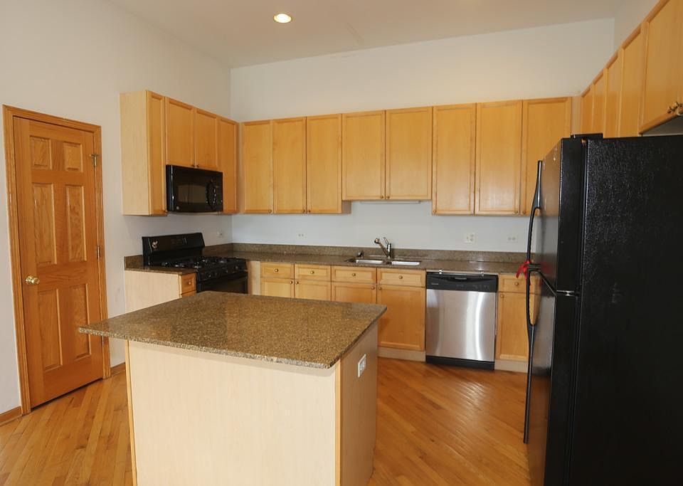 1st image of 2533 N Southport Ave #2MFN