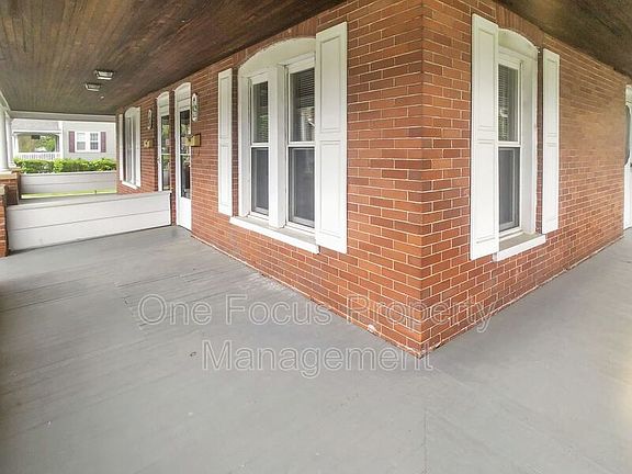 2nd image of 522 N Lincoln Ave