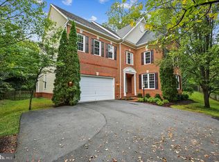 5435 Alta Vista Rd, Bethesda, MD 20814