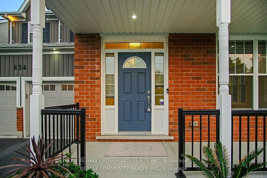 4 bed, $3,300 — Photo 2