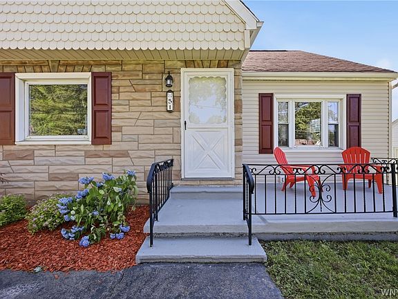 2nd image of 51 Hillcrest Dr