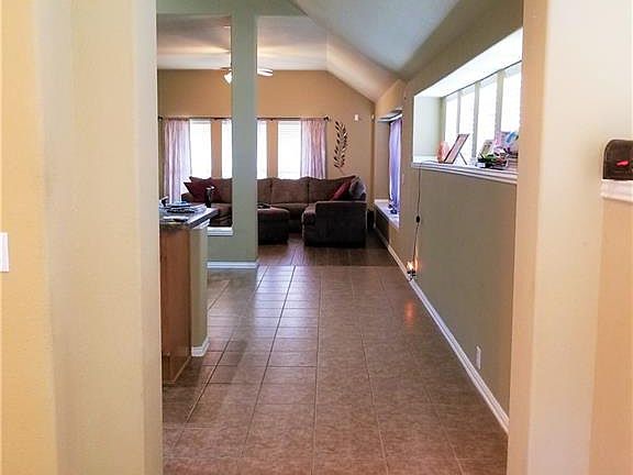 5th image of 616 Minkel Dr