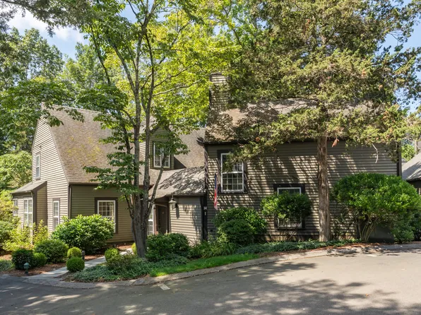 34 Long Hill Farm, Guilford, CT 06437