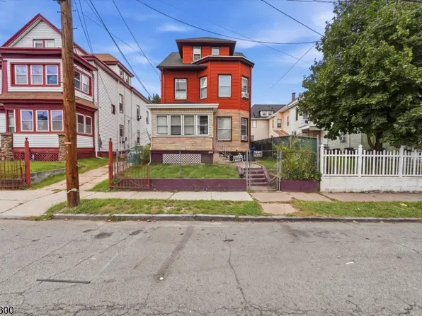 203 17Th Ave, Paterson City, NJ 07504