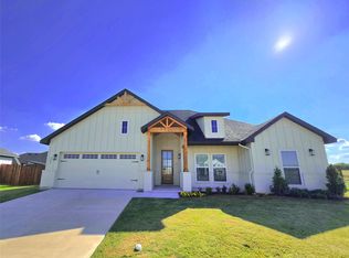 205 High Ridge Ct, Godley, TX 76044