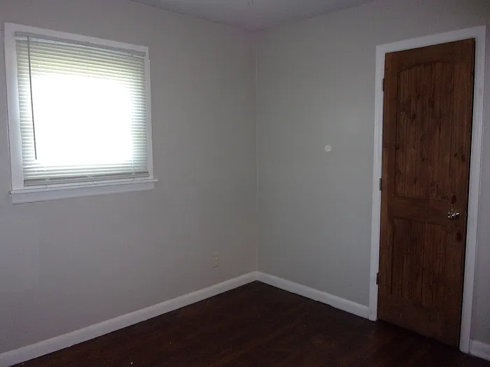 2301 Julia Ave #4 — Photo 7