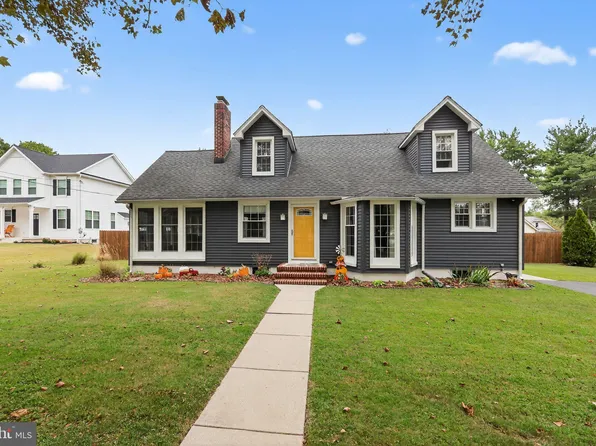 123 Berkley Ave, Mount Royal, NJ 08061