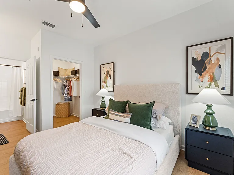 Perse Apartments — Photo 11