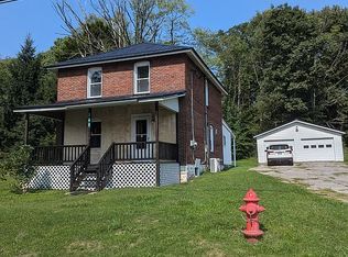 104 Park Ave, Alverda, PA 15710