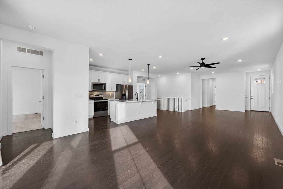 next background image