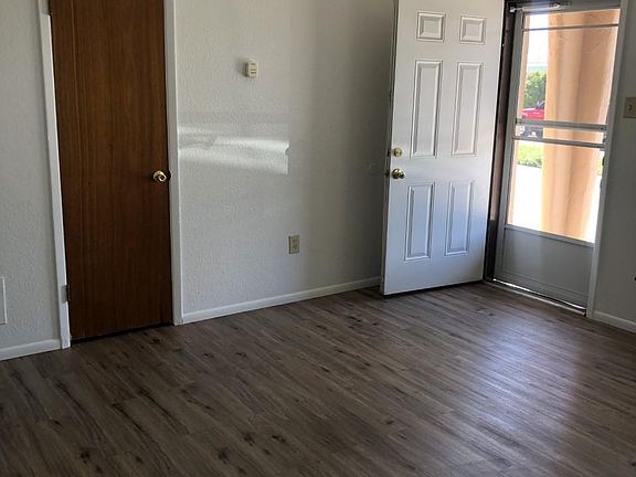 4th image of 1019 Calle De Suenos