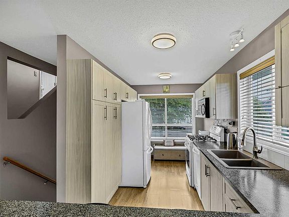 4th image of 55 N Fairways Dr NW #111