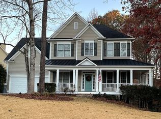 5000 Rockingham Dr, Roswell, GA 30075