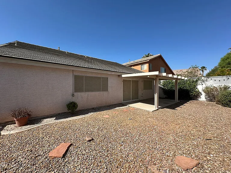 9450 Hanta Ave — Photo 20
