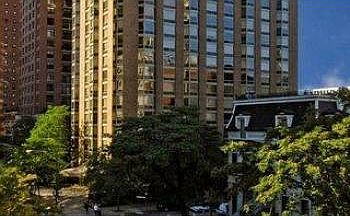 5th image of 1130 N Dearborn St APT 3206