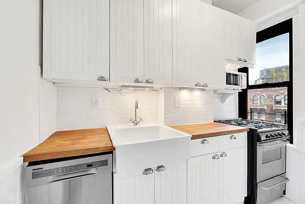 Rented by Engel & Völkers New York City | media 14