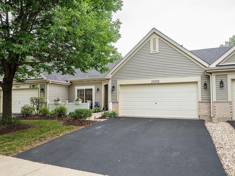 1st image of 21015 W Braxton Ln