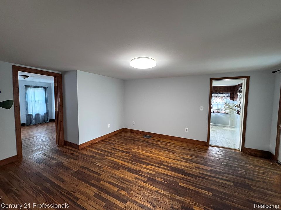 2021 W Rose Center Rd, photo 16