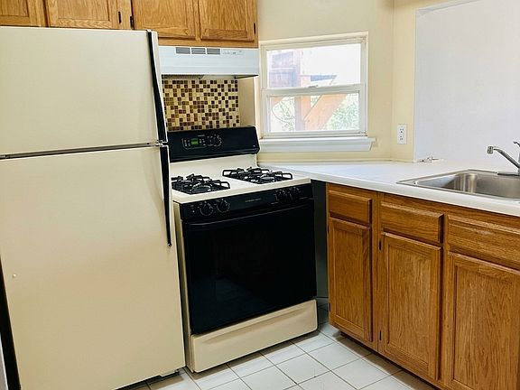 5th image of 1409 W Ohio St APT 2R