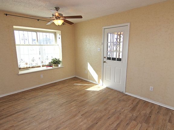 5th image of 2301 Purser Dr
