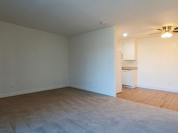 2nd image of 420 Alameda Del Prad #410-O