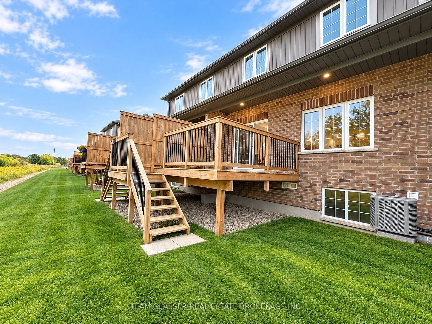 3 bed, $2,600 — Photo 2
