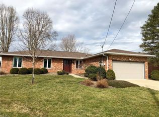120 Nolan Cir, Marietta, OH 45750
