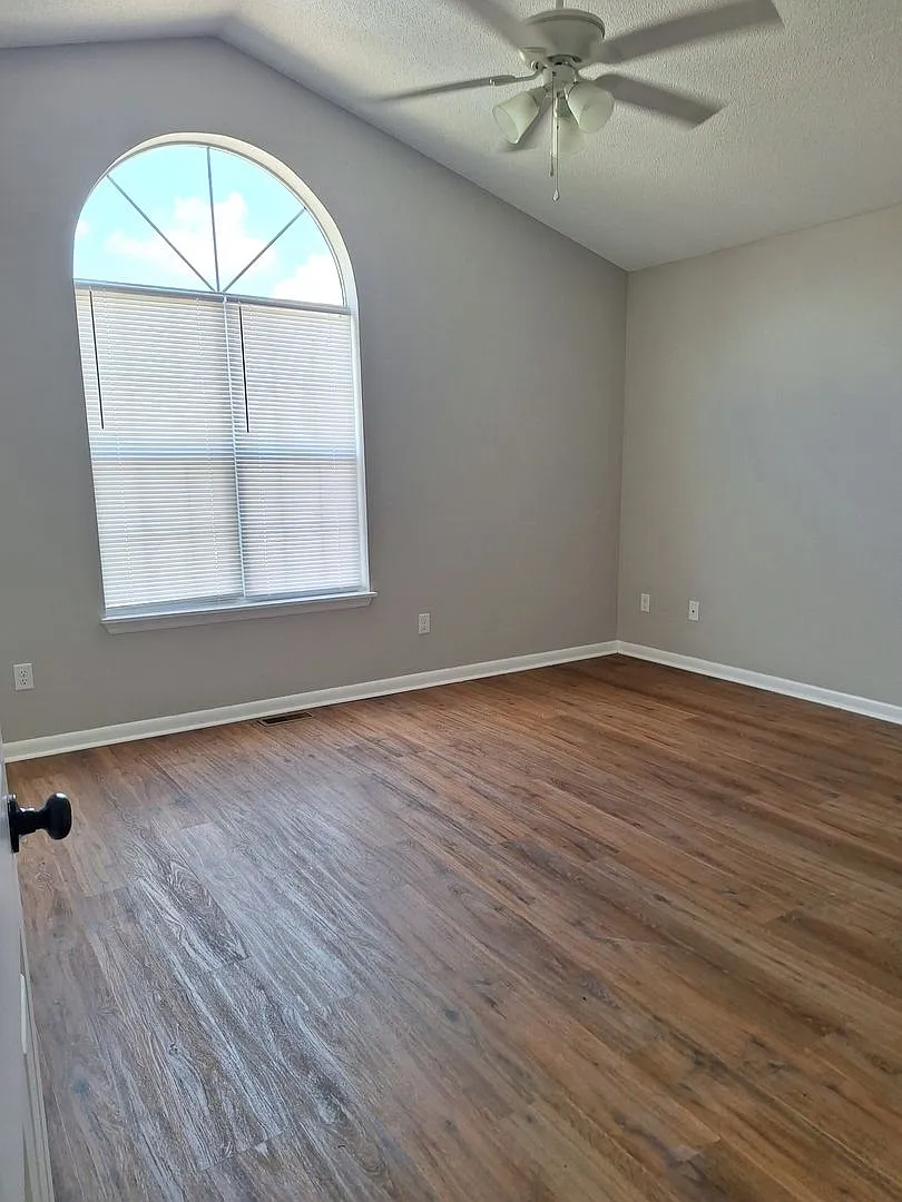 213 N. Dudley - Alan Village — Photo 3