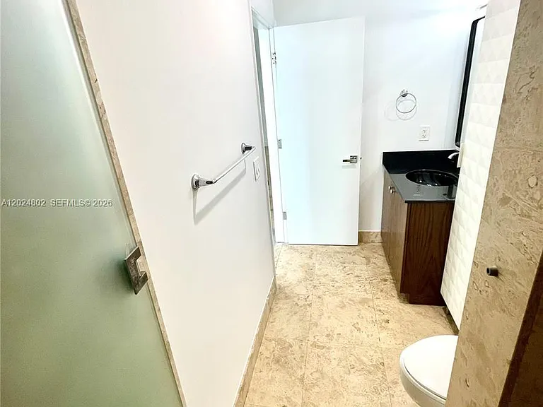 935 Euclid Ave #6 — Photo 16