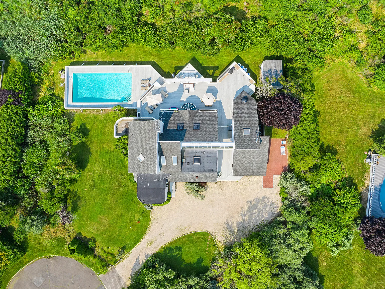 WHB Village Prime Location, Large 5 Bed I 5 Bath I Gunite Pool — Photo 3