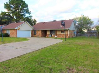 1617 Anthony St, Kaufman, TX 75142