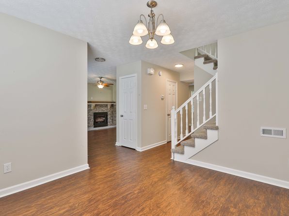60 Portage Ln