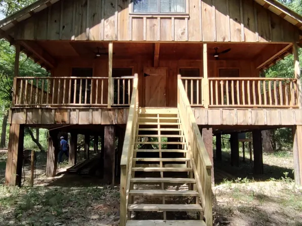 110 Rosenbaum Dr, Poplarville, MS 39470